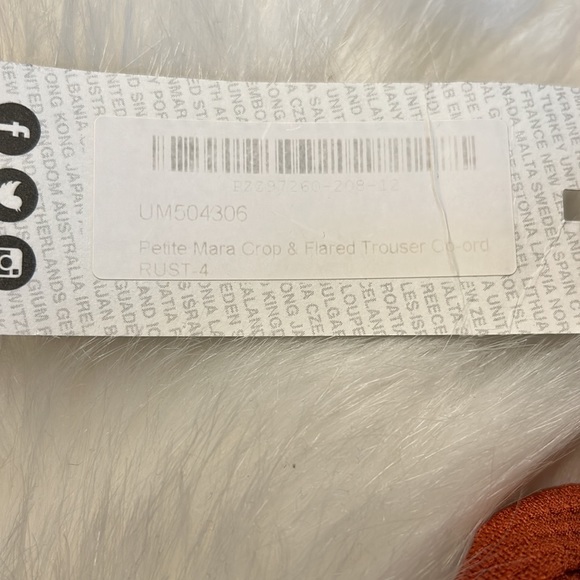 Boohoo Petite Mara Crop & Flared/BellBottom Trouser Co-ord | Size 0 | NWT | Rust - Picture 12 of 12